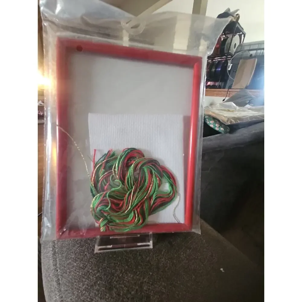 Golden Bee Counted Cross Stitch HOLIDAY CHEER 5”x7” Kit 60415 Sealed 1990 NOS